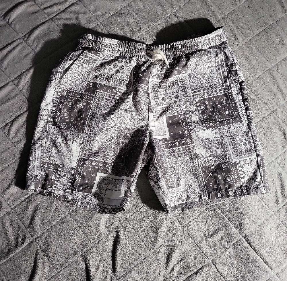 SHEIN GREY BANDANA SHORTS .